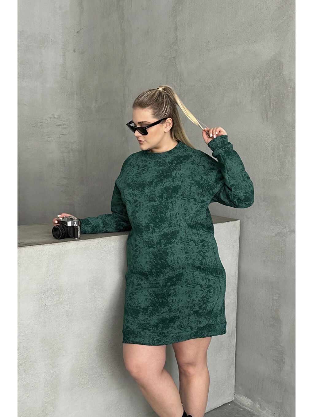 Yeşil Büyük Beden Uzun Kollu Bisiklet Yaka Cepli Desenli Elbise 106-77-4