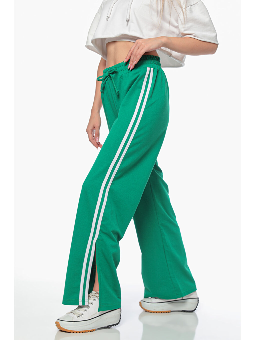 Yeşil Kadın Yan Şeritli Yırtmaç Detaylı Bel Lastikli Alt Eşofman-1