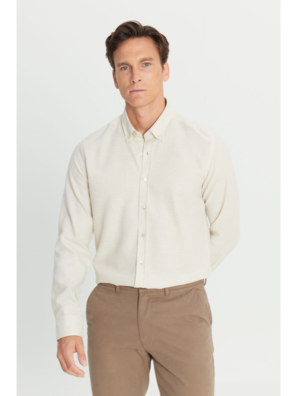 Erkek Bej Pamuklu Flanel Slim Fit Dar Kesim Düğmeli Yaka Gömlek-2