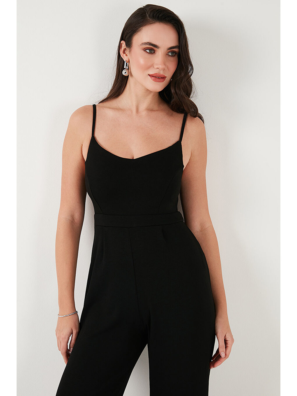 Lela Siyah Regular Fit Yuvarlak Yaka Askılı Bol Paça Kadın Tulum 5866147 - 3