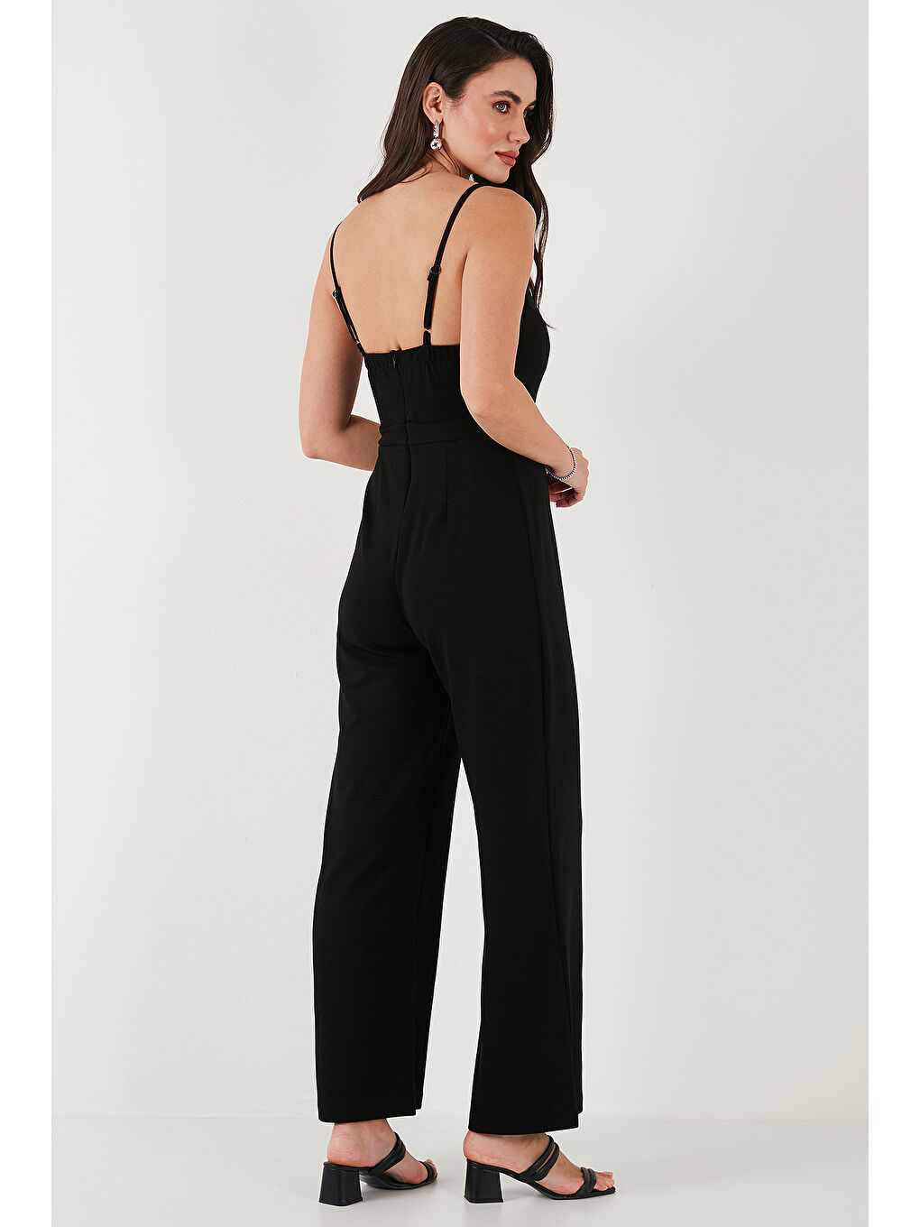 Lela Siyah Regular Fit Yuvarlak Yaka Askılı Bol Paça Kadın Tulum 5866147 - 6