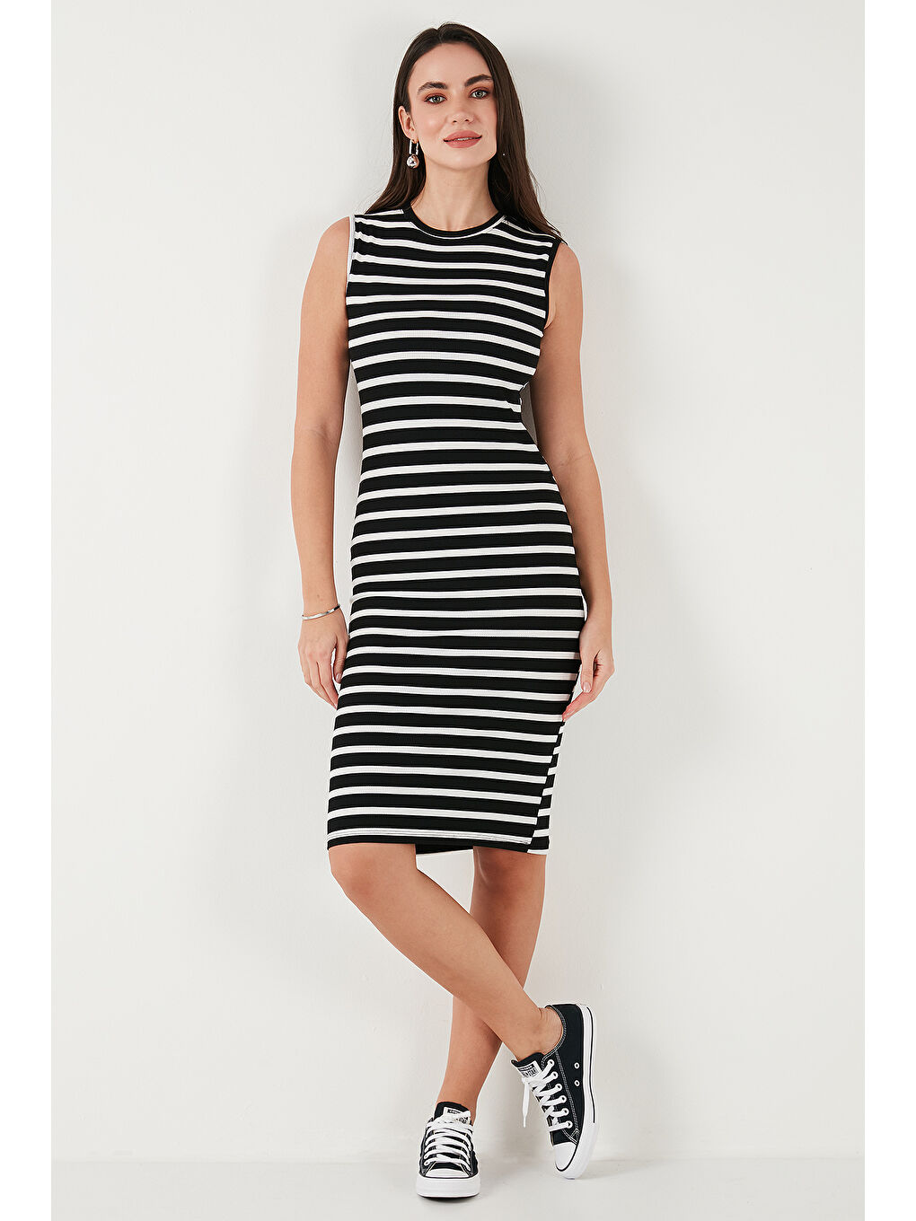 Siyah Pamuklu Slim Fit Bisiklet Yaka Çizgili Kadın Elbise 5866168-5