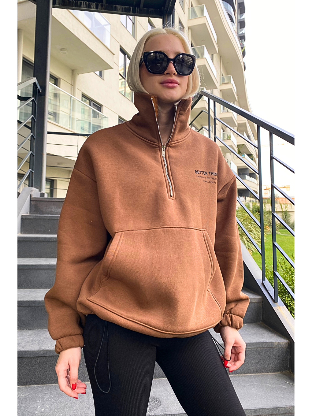 Madmext Kahverengi Fermuar Yaka Yırtmaçlı Sweatshirt MG1903