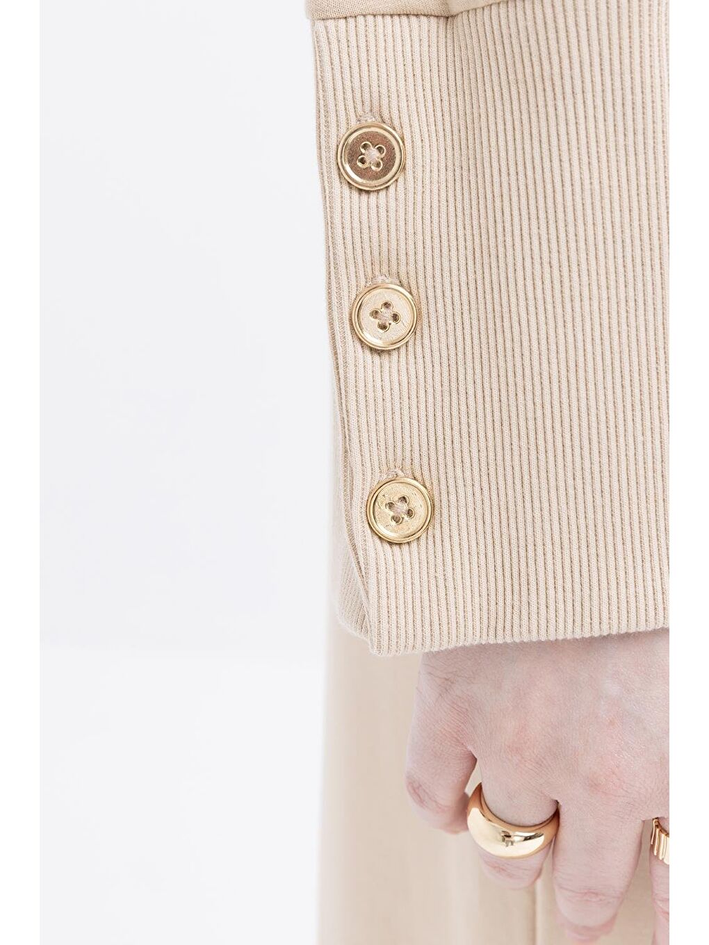 Bej-Manşeti Kalın Ribanalı Düğme Detaylı Büyük Beden Elbise-3