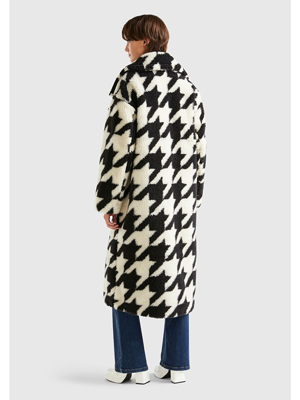 Kadın Siyah Beyaz Kazayağı Teddy  Kaban-2
