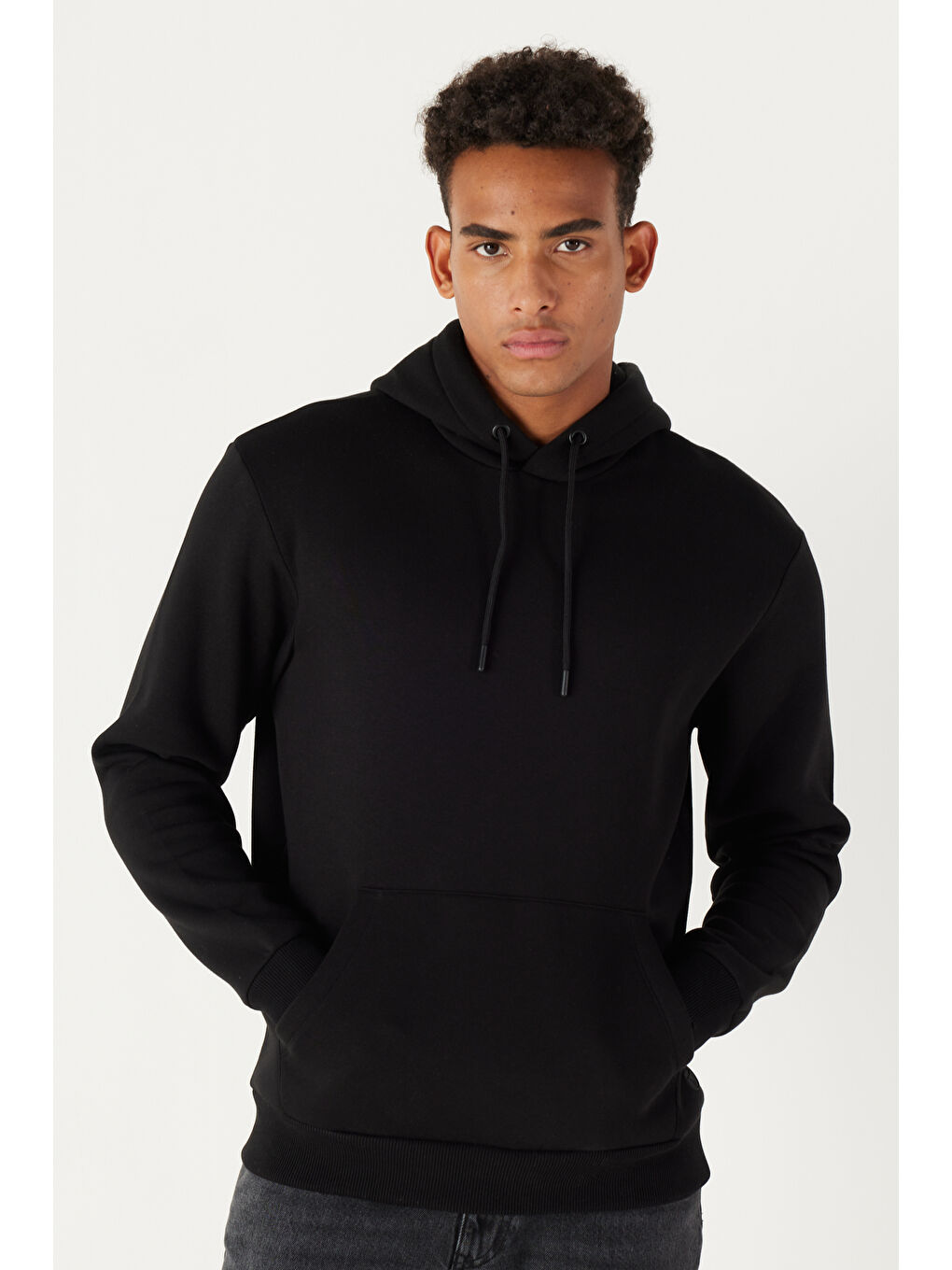 Erkek Siyah Standart Fit Pamuklu Kapüşonlu Sweatshirt-3