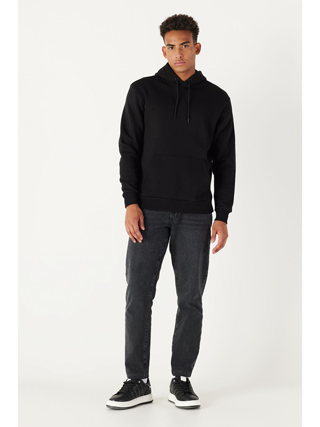 Erkek Siyah Standart Fit Pamuklu Kapüşonlu Sweatshirt-5