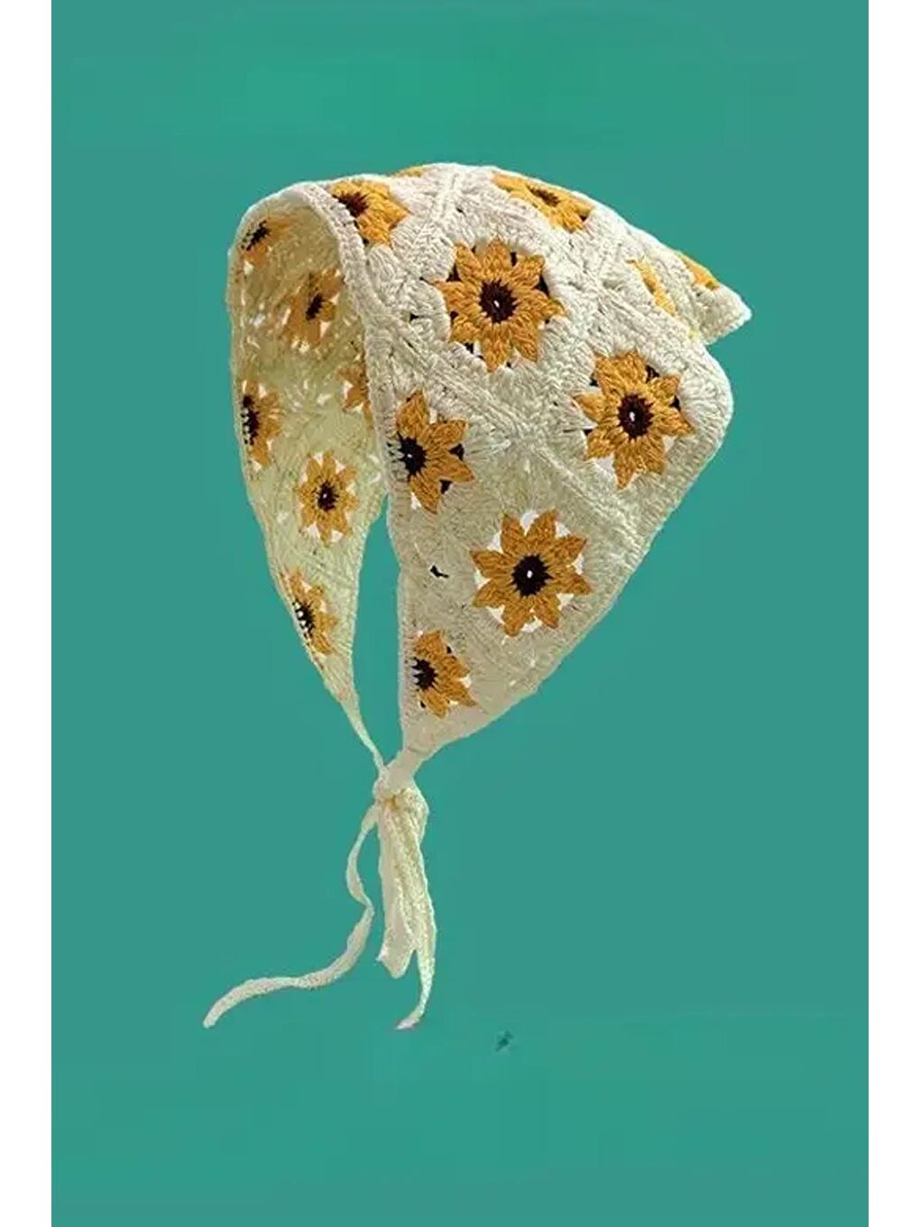 Beyaz Çiçekli Örgü Üçgen Bandana-5