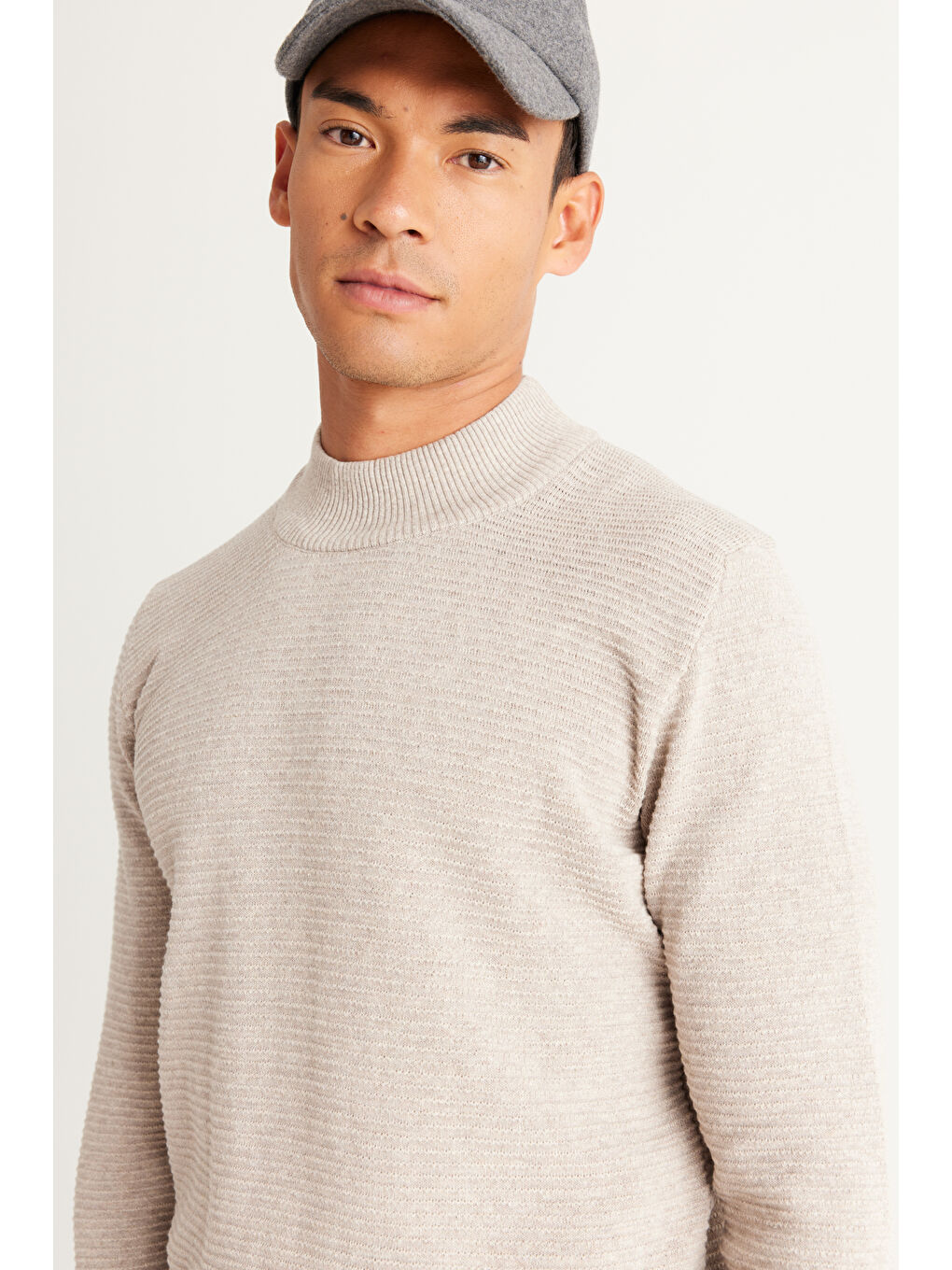 Erkek Bej Melanj Recycle Standart Fit Yarım Balıkçı Yaka Pamuklu Desenli Triko Kazak-2