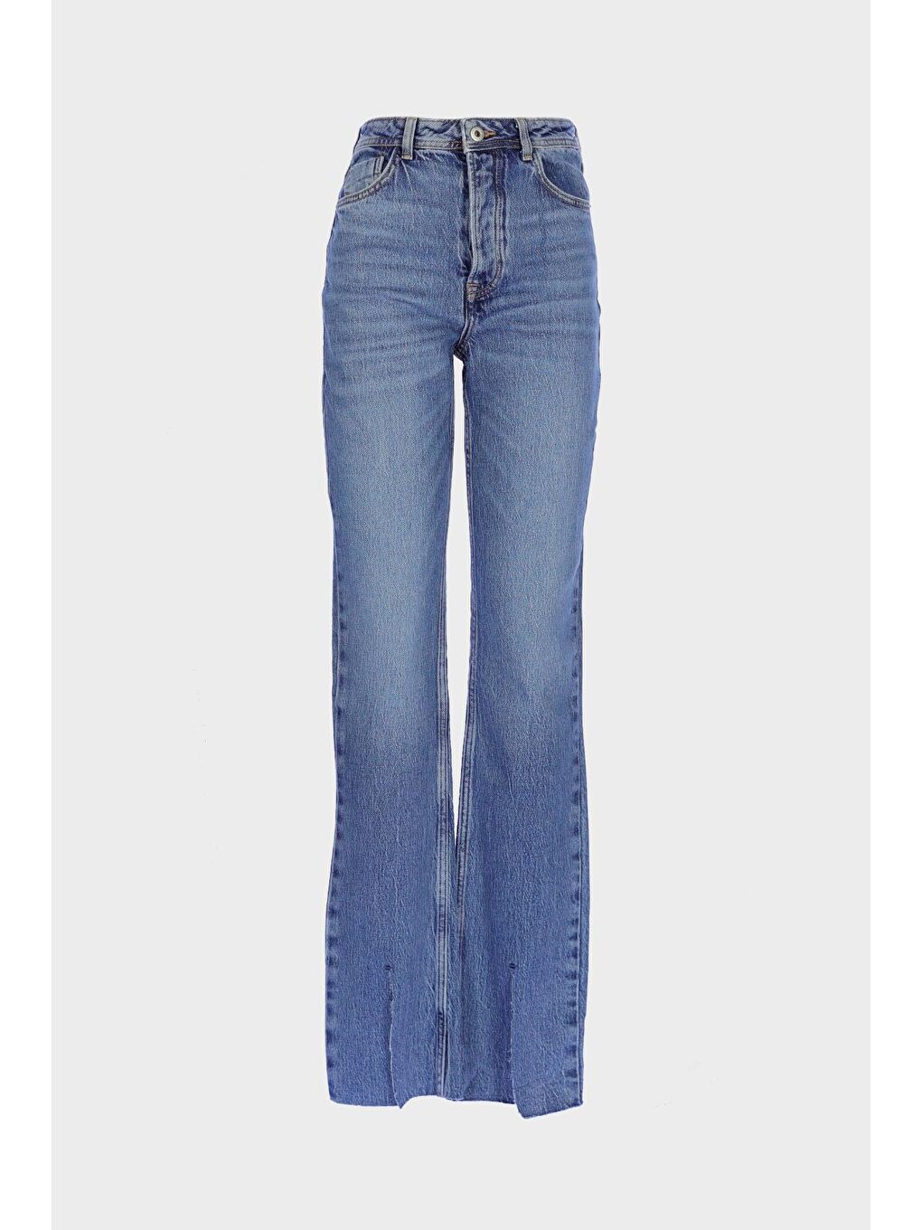 Orta Mavi Slim Straight Paçası Yırtmaçlı Patı Fermuarlı Jean Pantolon C 4556-021