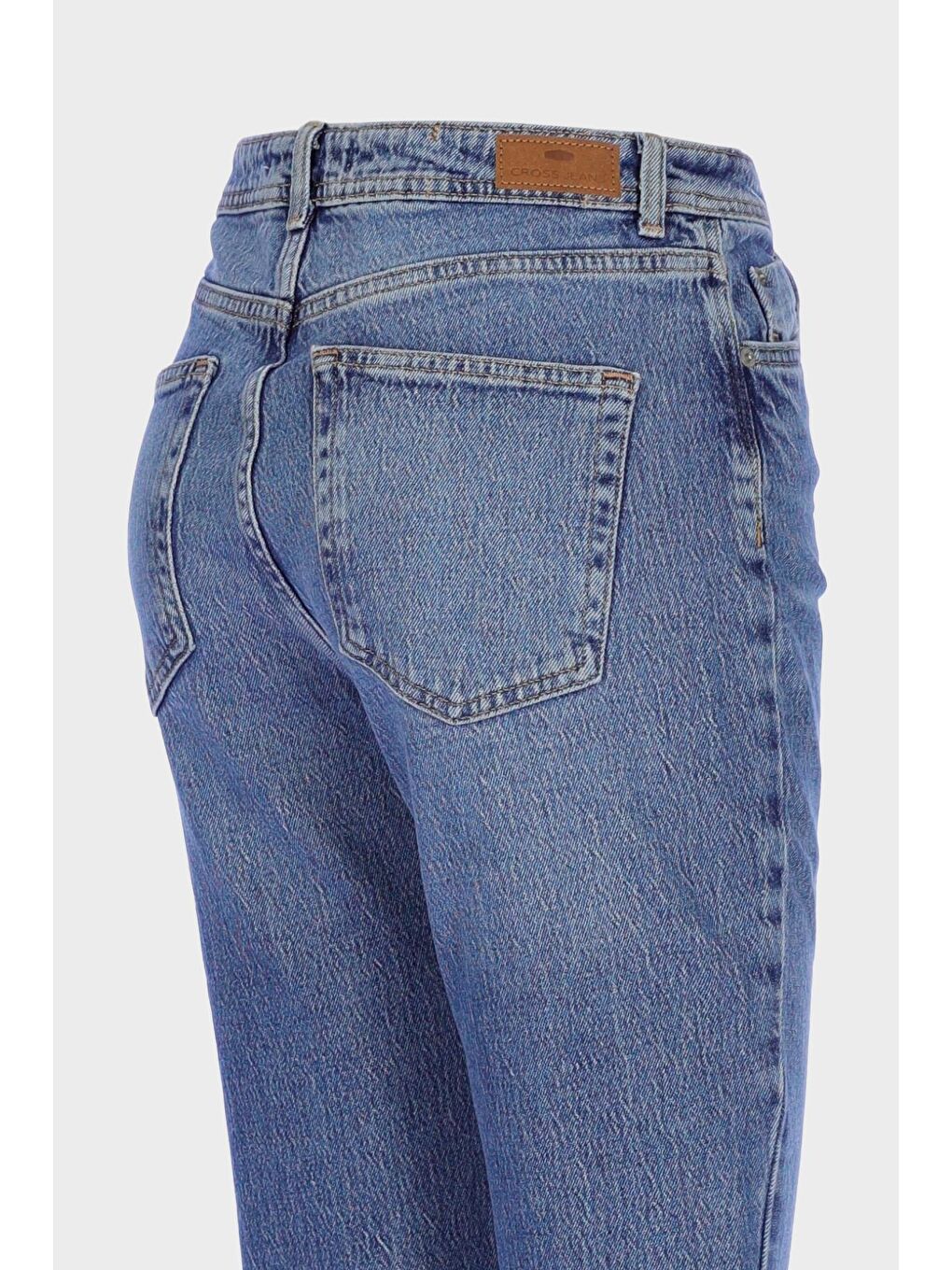 Orta Mavi Slim Straight Paçası Yırtmaçlı Patı Fermuarlı Jean Pantolon C 4556-021-2