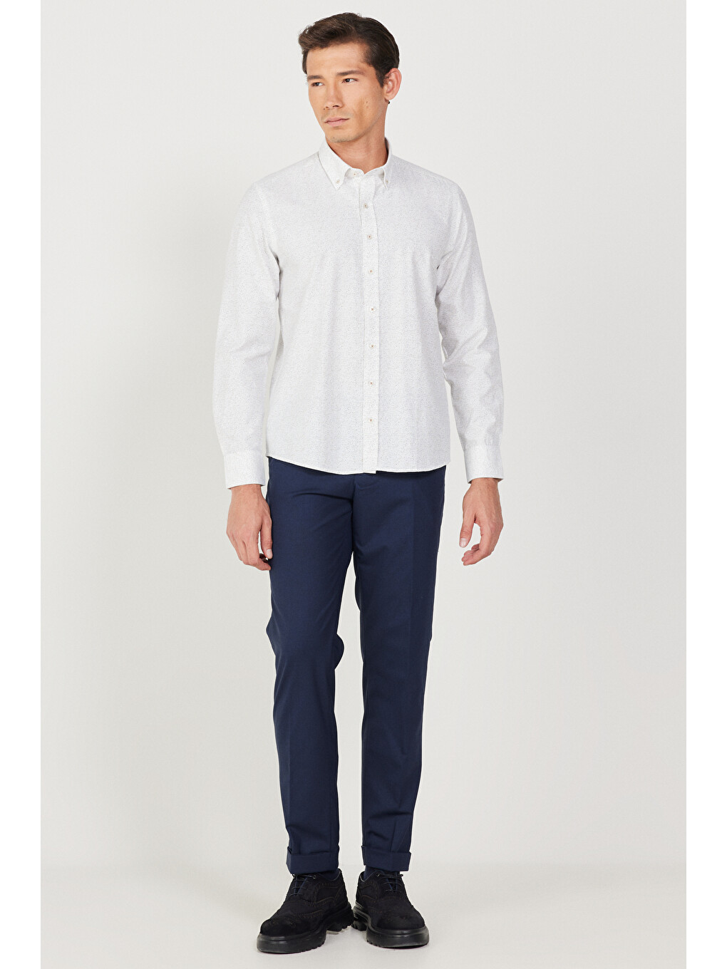 Erkek Beyaz-Kahve Slim Fit Dar Kesim Düğmeli Yaka Pamuklu Baskılı Gömlek-1