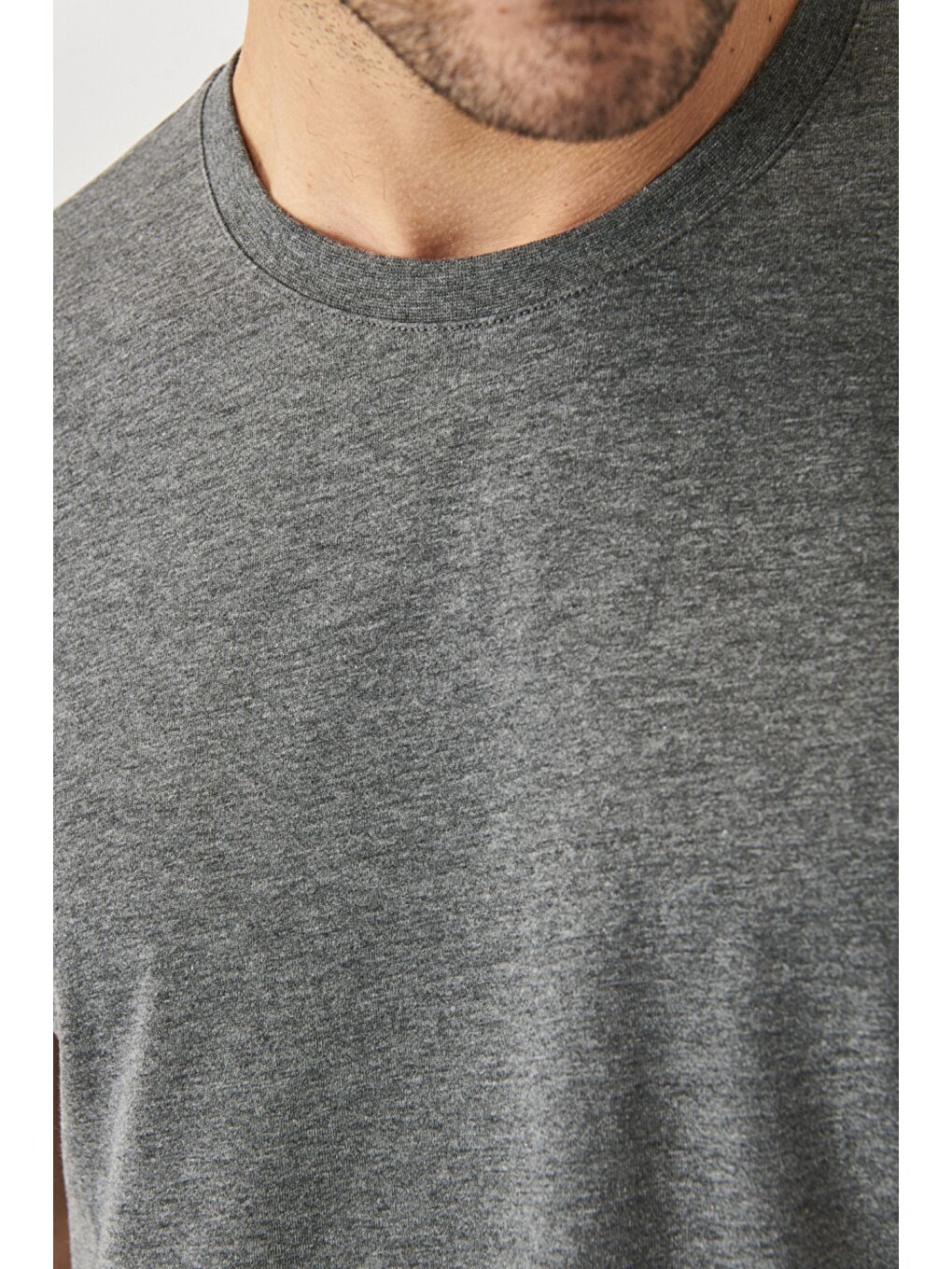 Erkek Beyaz-Gri Melanj-Koyu Gri-Antrasit-Siyah Slim Fit Dar Kesim Bisiklet Yaka 5'li Tişört Paketi-10