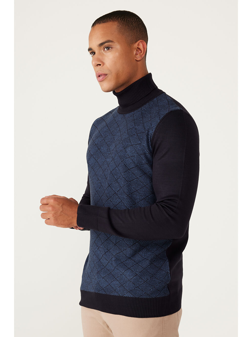 Erkek Lacivert-İndigo Tüylenme Yapmayan Standart Fit Tam Balıkçı Yaka Desenli Triko Kazak-2