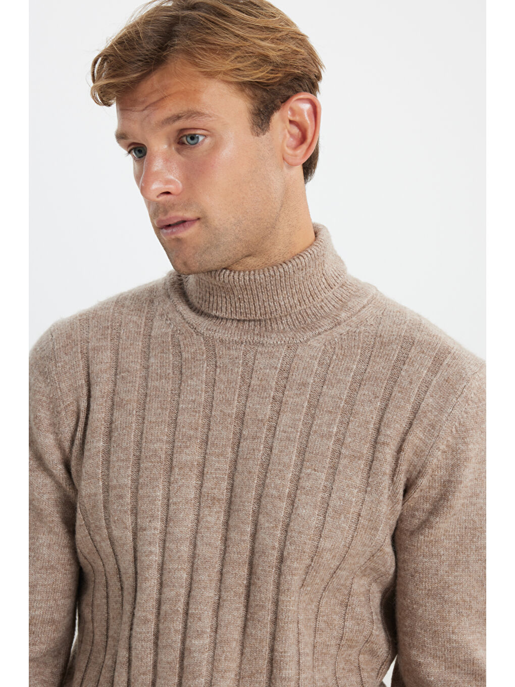 Erkek Bej Melanj Standart Fit Normal Kesim Tam Balıkçı Yaka Jakarlı Triko Kazak-7