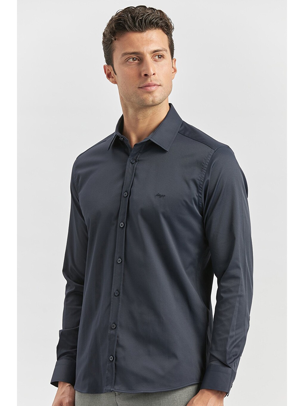 Lacivert Uzun Kol Düz Bez Ayağı 032 Sert Yaka Classic Slim Fit Gömlek 1004240334