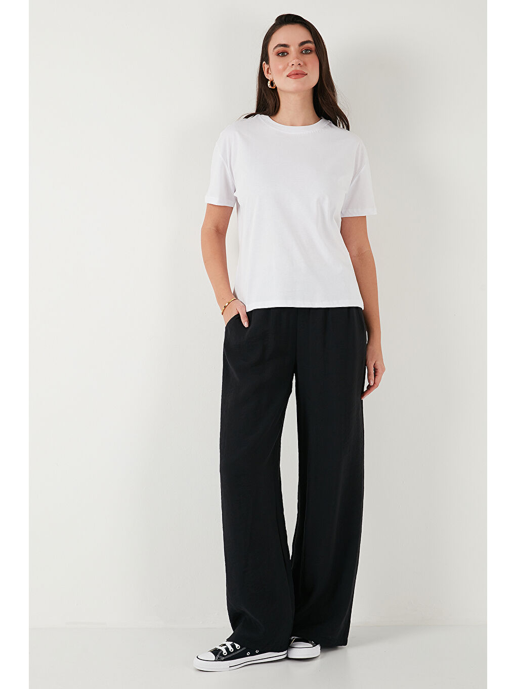 Ekru Pamuklu Oversize Fit Bisiklet Yaka Kadın T Shirt 5866097-2