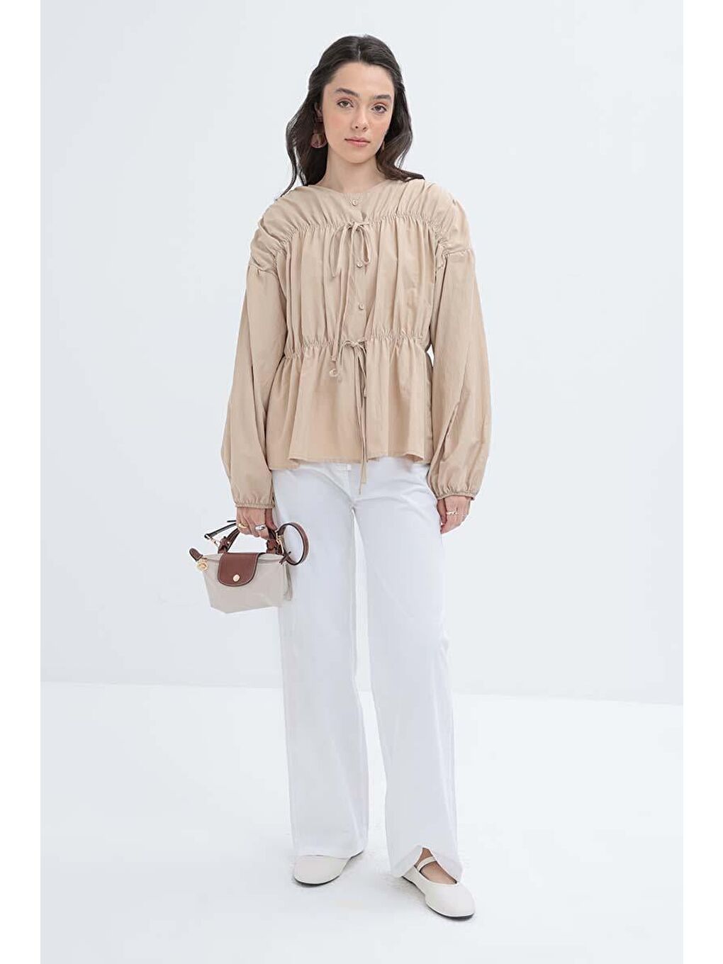 Bej-Büzgülü Düğmeli Gömlek-1