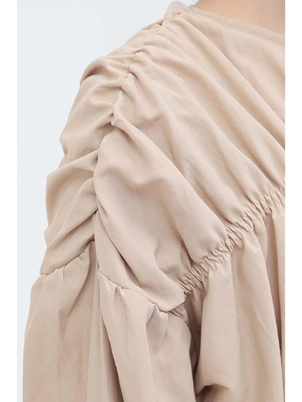 Bej-Büzgülü Düğmeli Gömlek-4