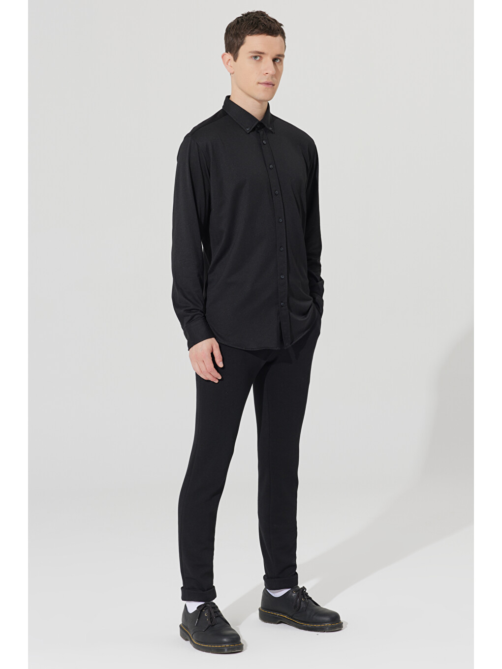 Erkek Siyah Comfort Fit Geniş Kesim Düğmeli Yaka Pamuklu Gömlek-5