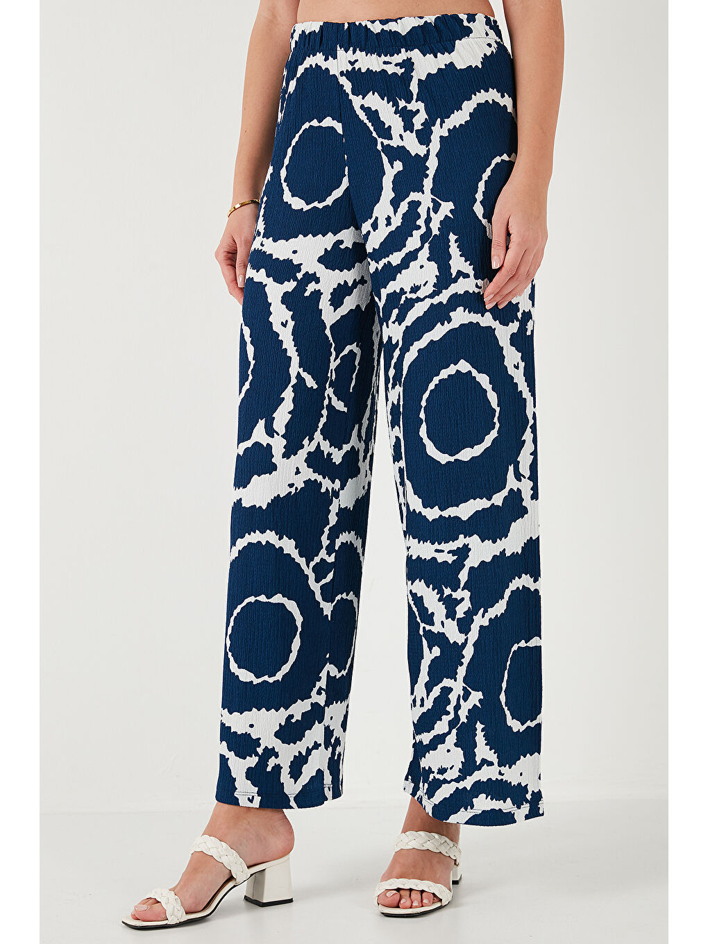 Lacivert Desenli Regular Fit Truvakar Kol V Yaka Alt-Üst Kadın Takım 5865357-5