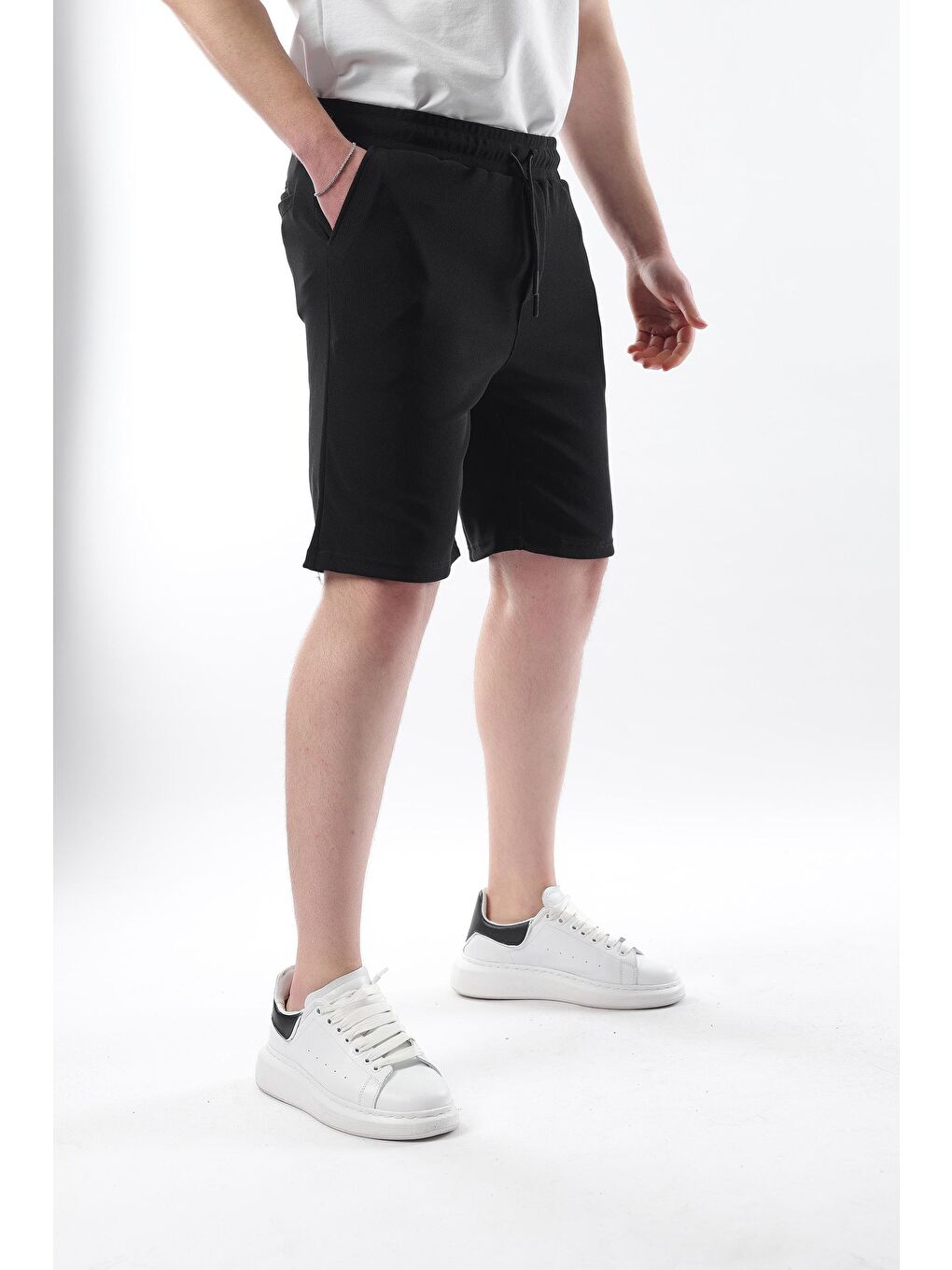 Siyah Beli Ayarlanabilir Cepli Kısa Erkek Şort 6544-2