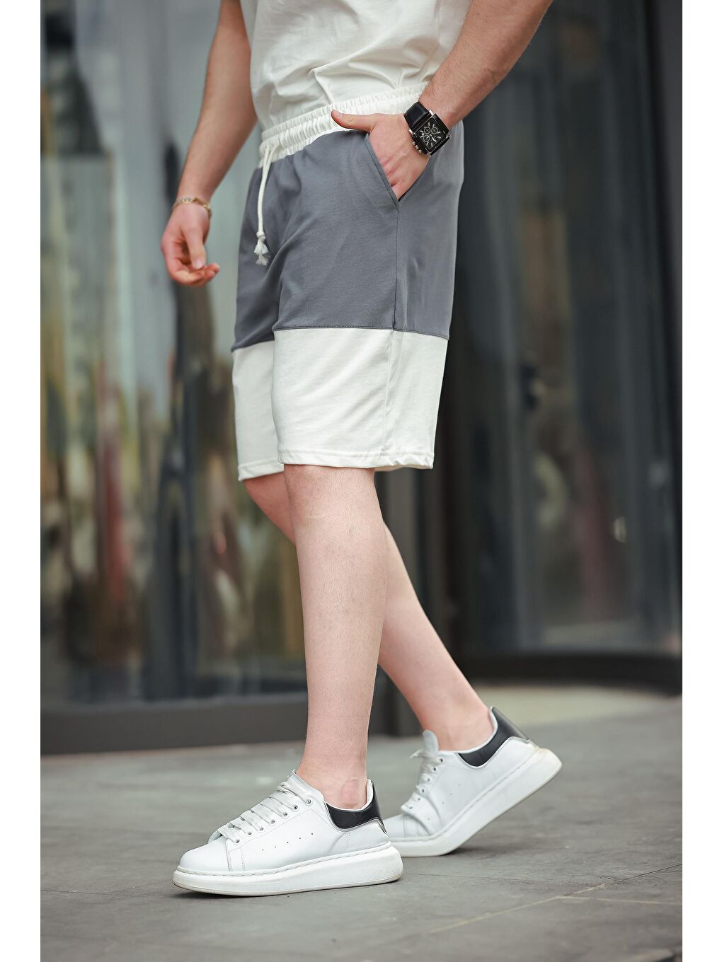 Gri Füme Renk Bloklu Erkek Şort E6568-1