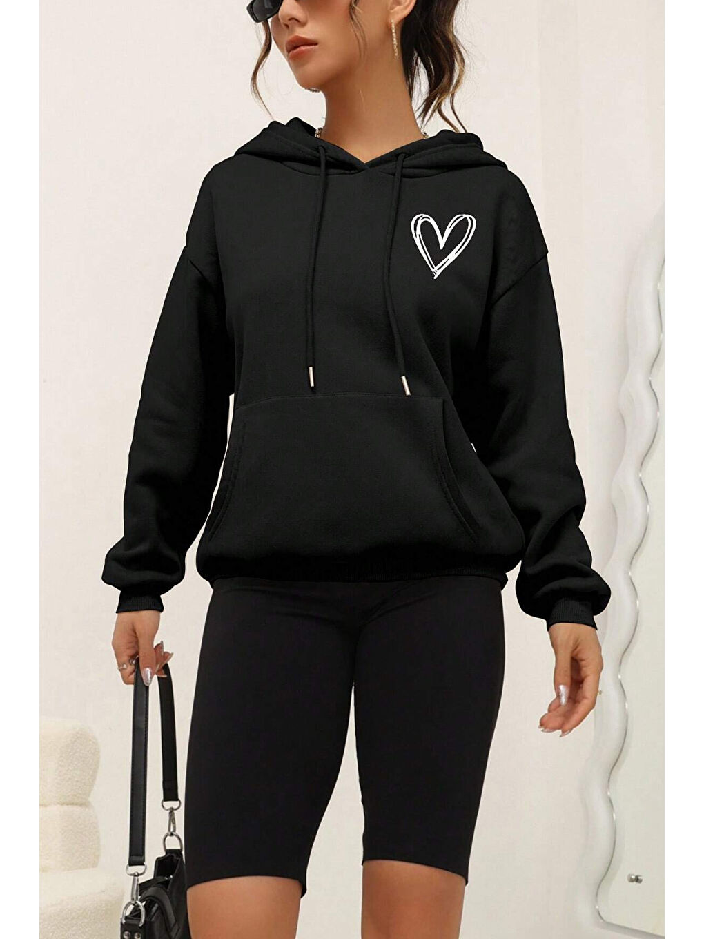 uyguntarz Siyah Unisex Heart Baskılı Oversize Sweatshirt - 1