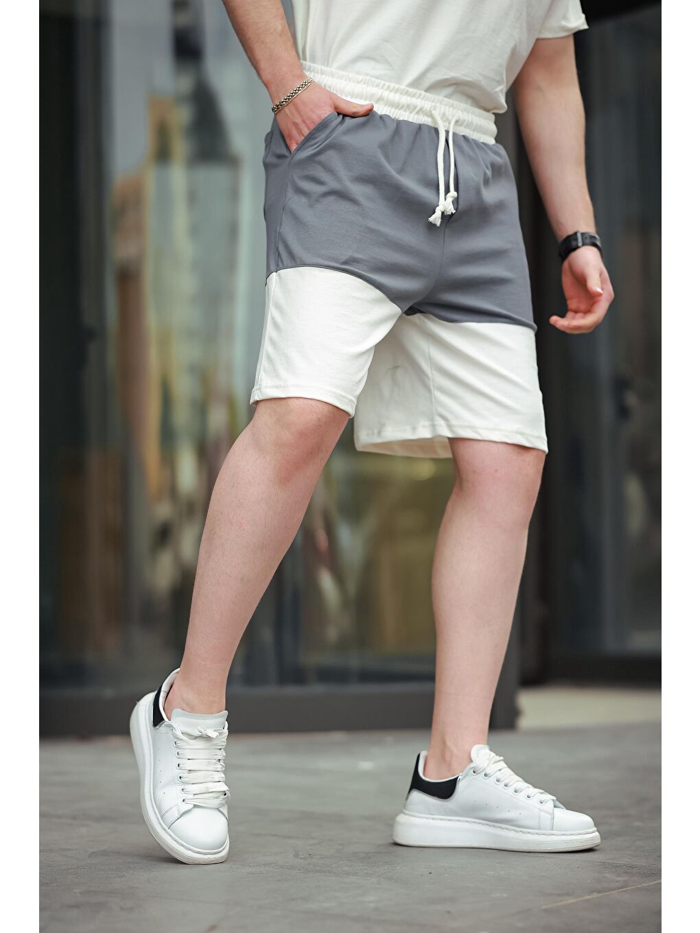 Gri Füme Renk Bloklu Erkek Şort E6568-2