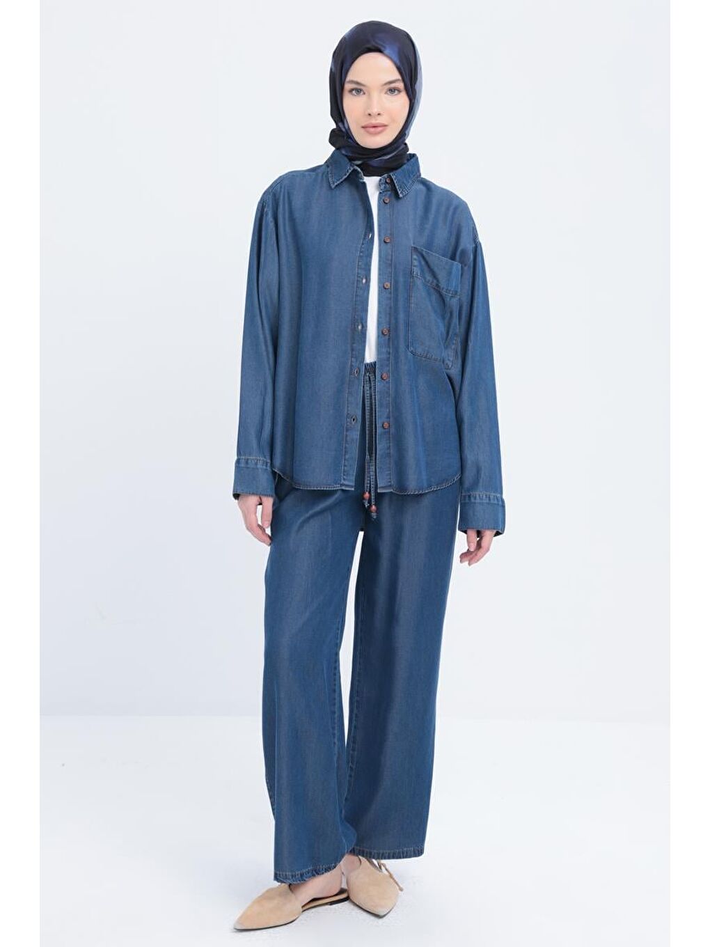 Koyu Mavi Düğmeli Büyük Cepli Lyocell Gömlek-1