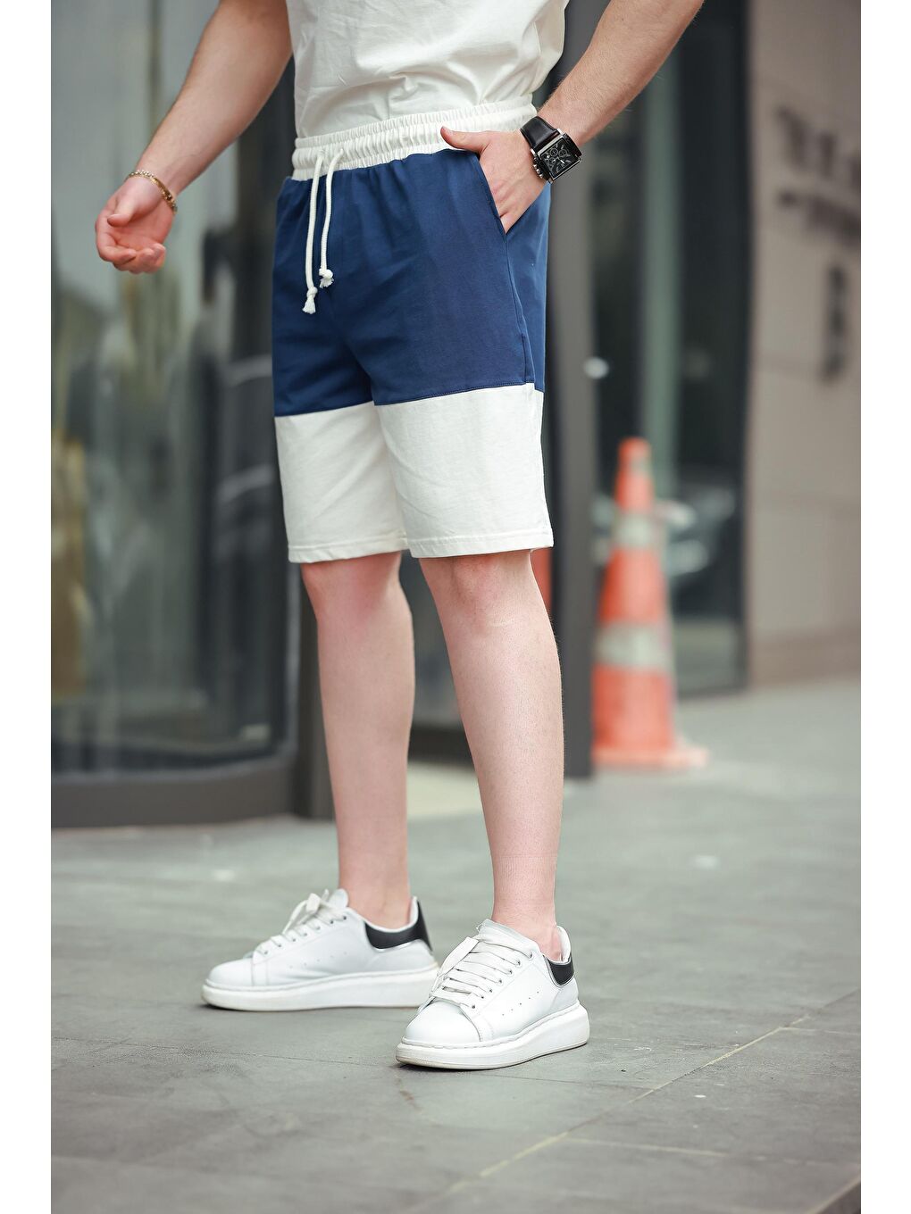 Lacivert Renk Bloklu Erkek Şort E6568