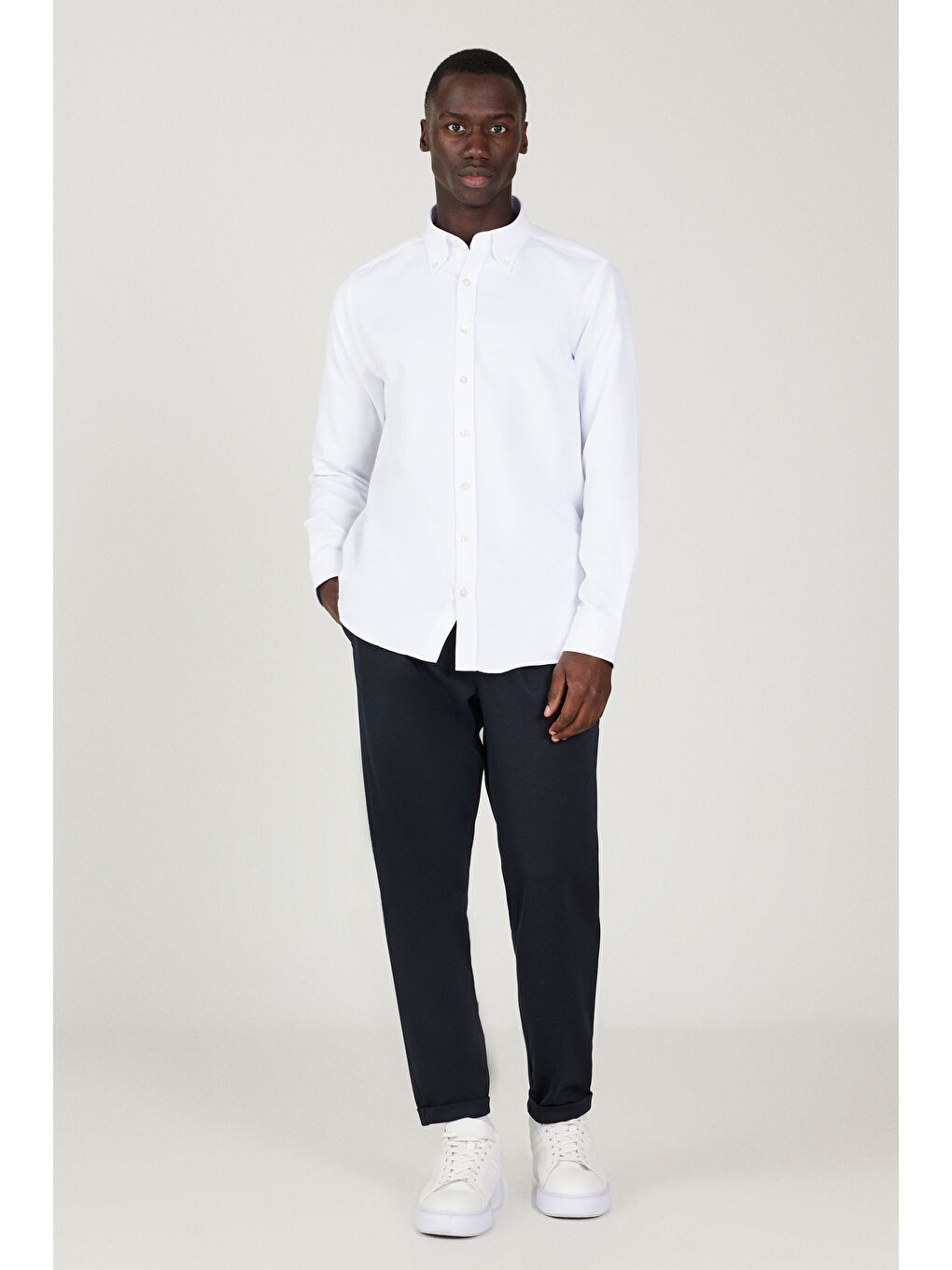 Erkek Lacivert Standart Fit Normal Kesim Cepli Beli Bağlamalı Rahat Örme Pantolon-4