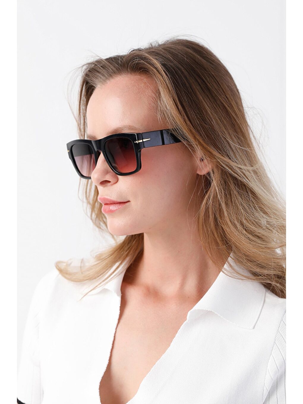 Pembe Dikdörtgen Çerçeveli Metal Aksesuarlı Güneş Gözlüğü-2