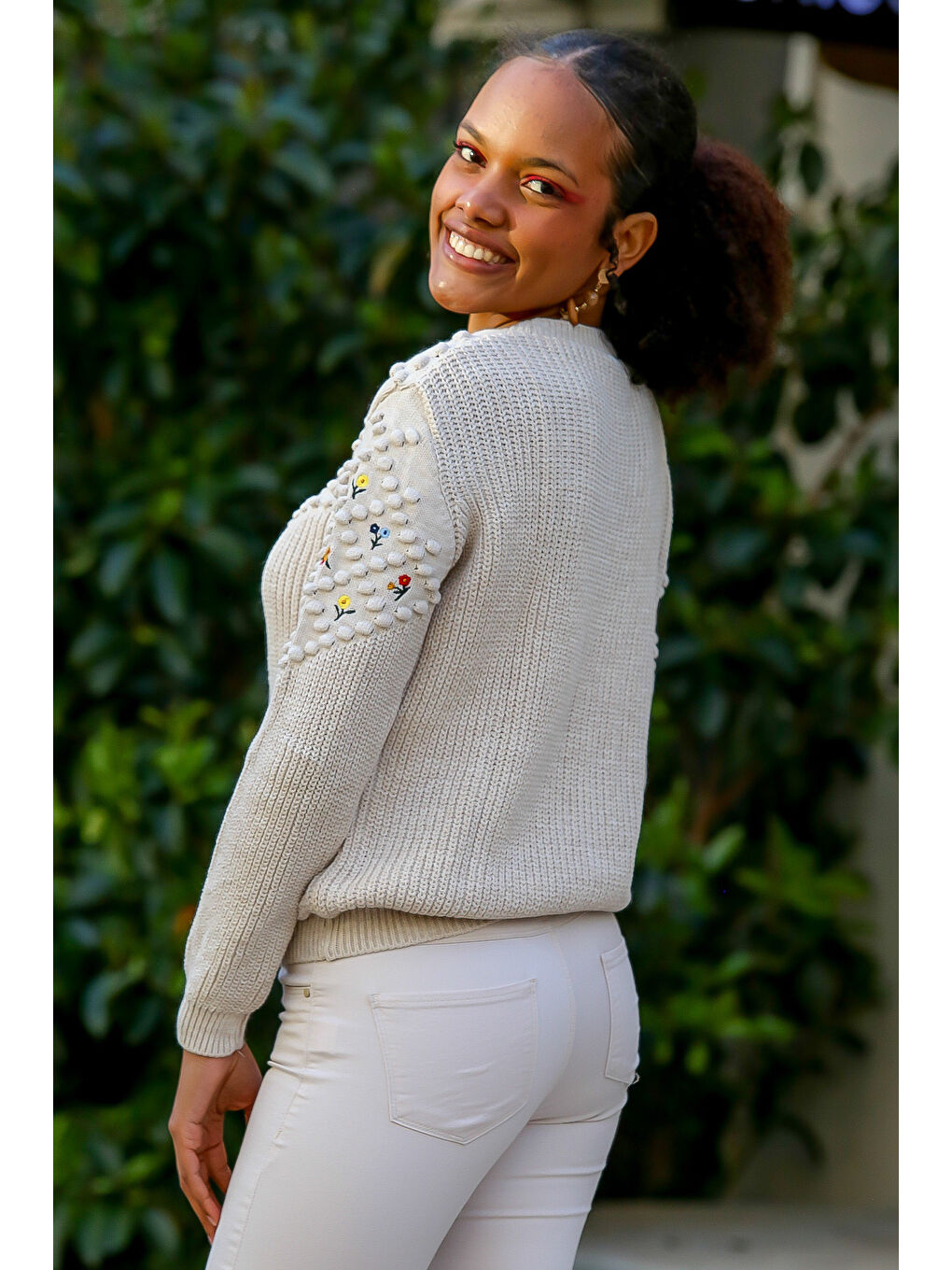 Ekru Kadın Krem Bisiklet Yaka Kendinden Düğüm Örgü Çiçek Nakışlı Triko Kazak M10010800KZ98996-5