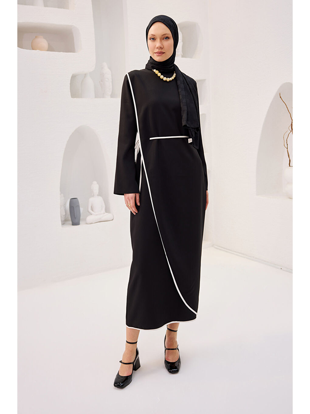 Kadın Biyeli Kendinden Bağlı Scuba Elbise  Siyah-1