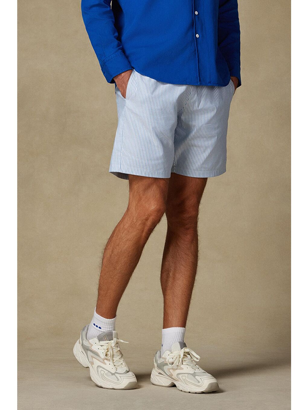 Sky Oxford Stretch Pamuk Karışımlı Comfort Fit Açık Mavi Erkek Çizgili Şort-1