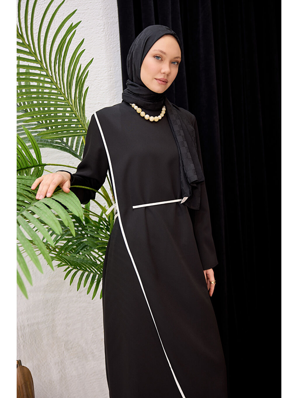 Kadın Biyeli Kendinden Bağlı Scuba Elbise  Siyah-4