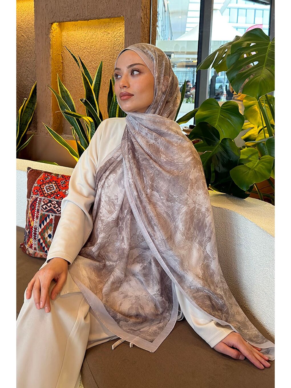 Bej Gül Çiçek Desen Ferah Şal Taş-2