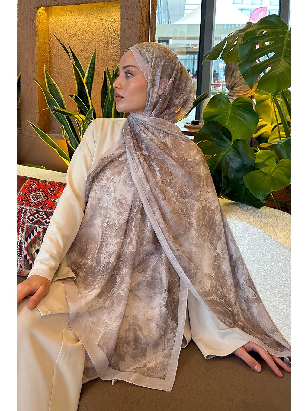 Bej Gül Çiçek Desen Ferah Şal Taş-3