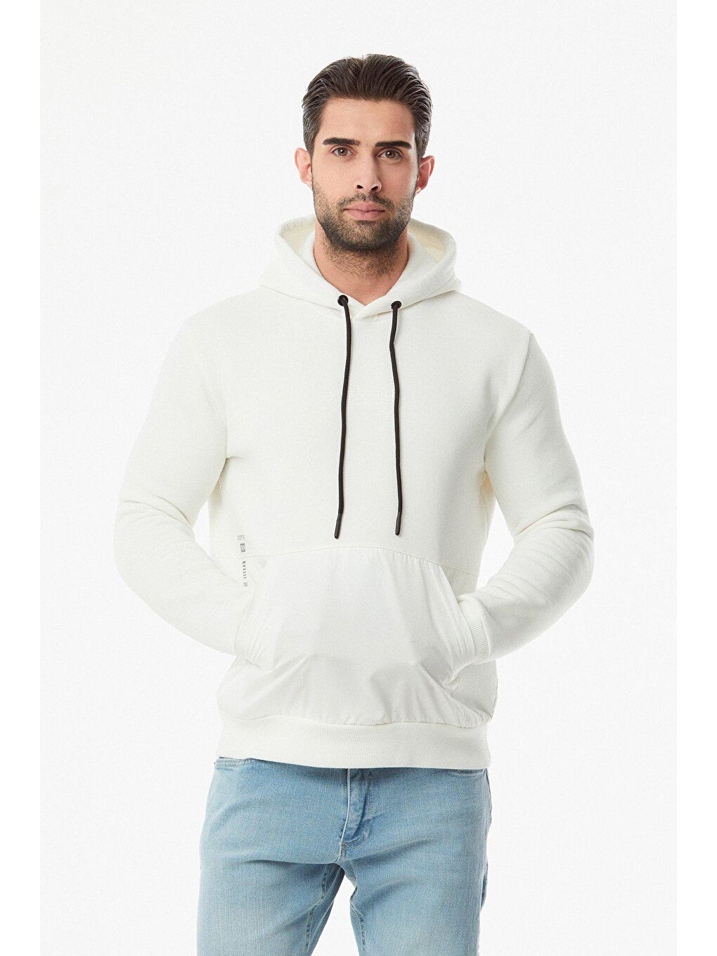 Ekru Baskılı Renk Bloklu Kanguru Cepli Erkek Hoodie-1