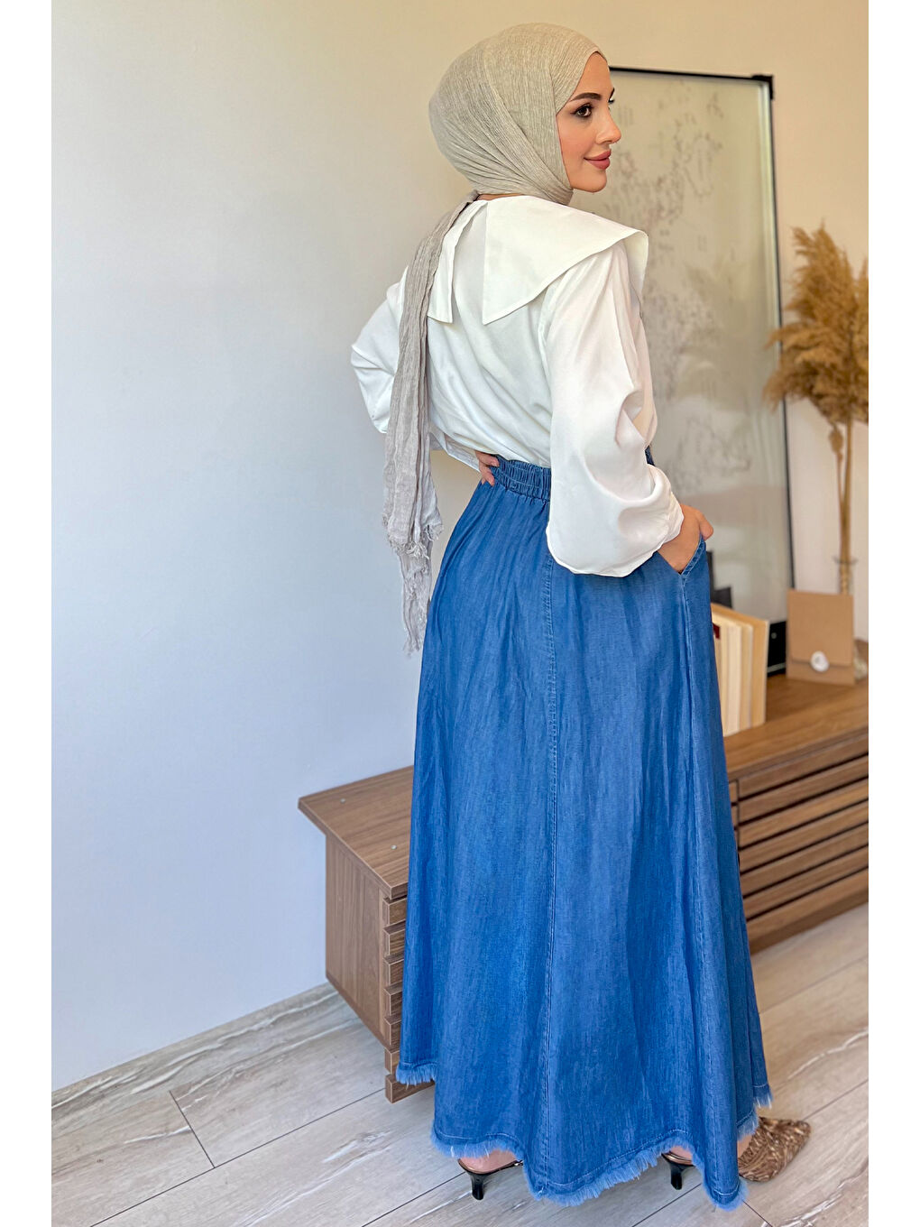 Lacivert Bel Lastikli Püsküllü Tesettür Jean Etek-6