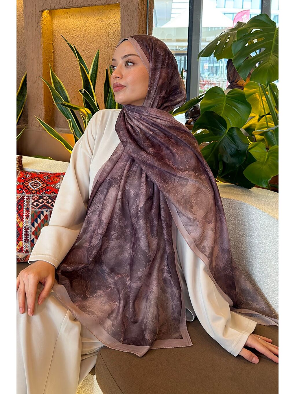 Kahverengi Gül Çiçek Desen Ferah Şal Toprak-2