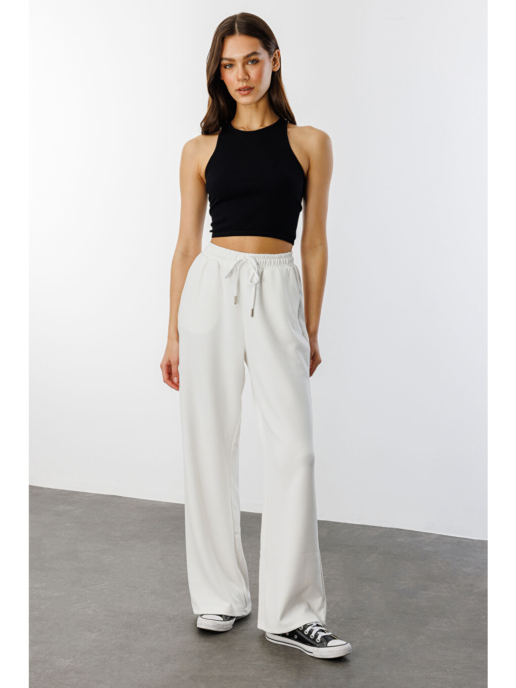 Beyaz Kadın Geniş Paça Modal Eşofman Altı MODAL-EŞOFMAN