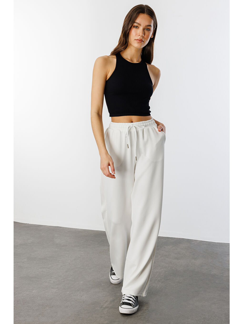 Beyaz Kadın Geniş Paça Modal Eşofman Altı MODAL-EŞOFMAN-4