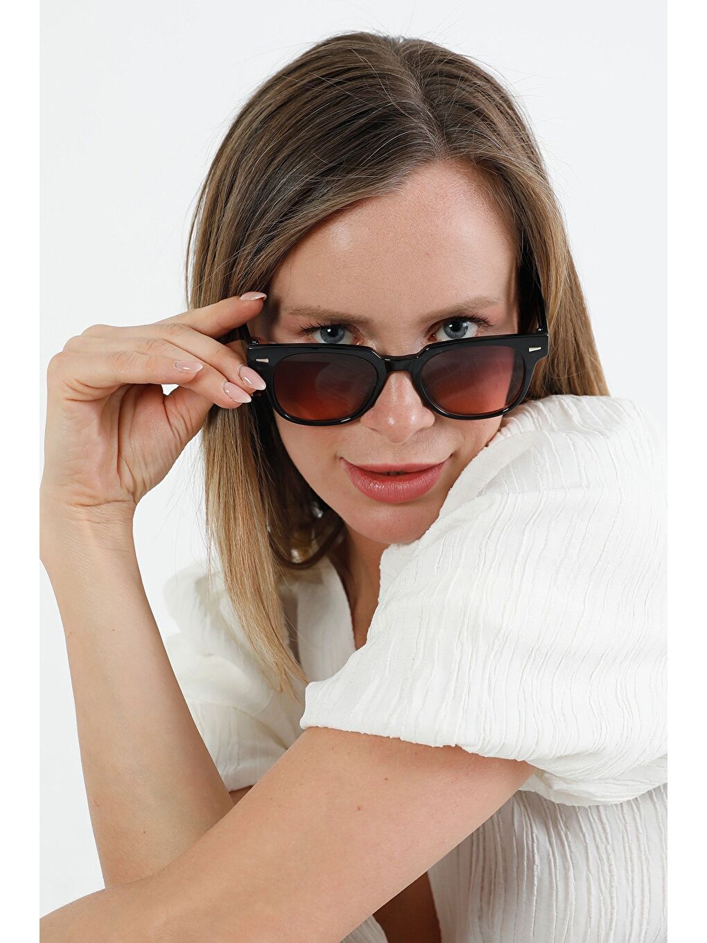 Pembe Metal Aksesuarlı Dikdörtgen Güneş Gözlüğü-3