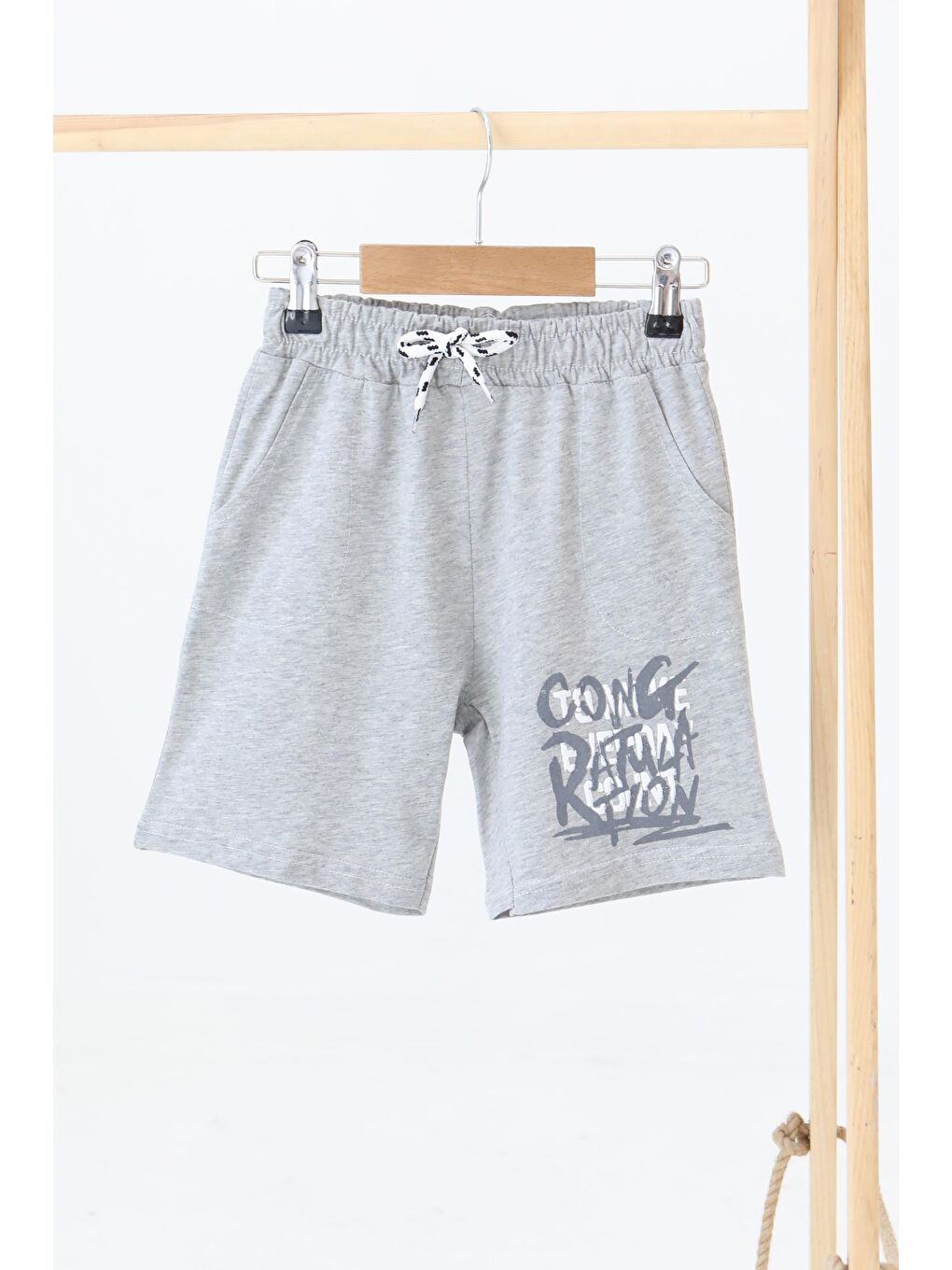 Erkek Çocuk Gri Baskılı Şort - 27330