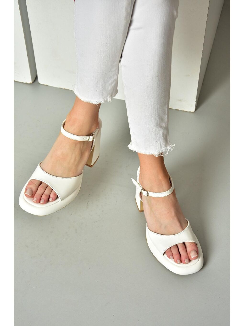 S5690128 Beyaz Kadın Topuklu Ayakkabı-3