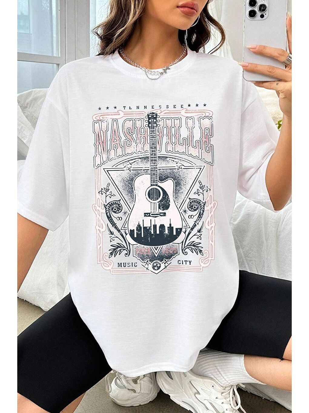 uyguntarz Beyaz Unisex Music City Baskılı Oversize Tshirt