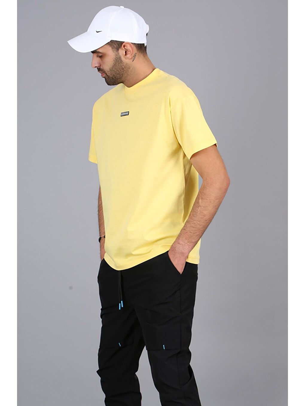 Erkek Sarı Sırt Detaylı %100 Pamuk Tişört 5365