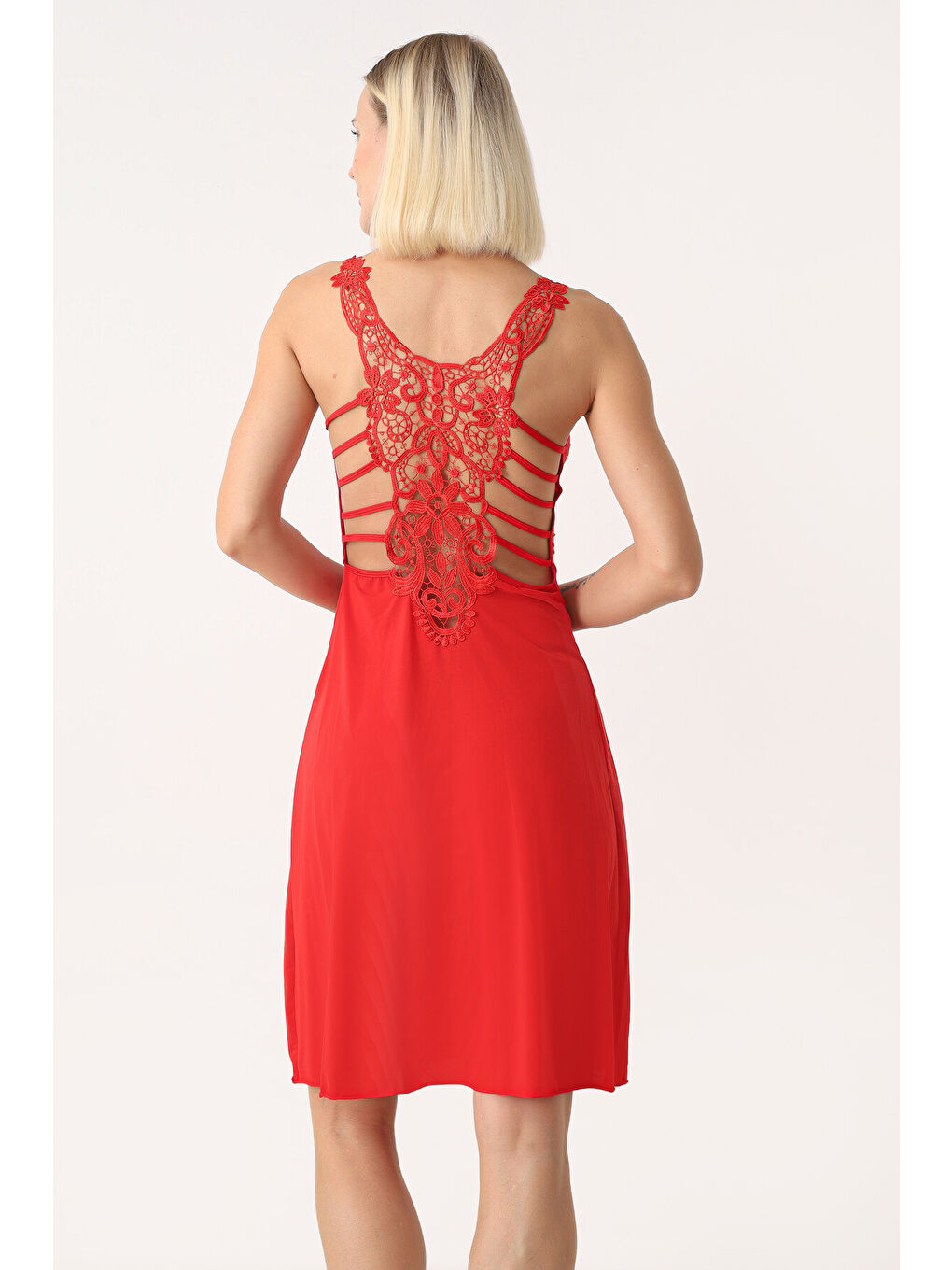 Kırmızı Esnek Sırt Detaylı Gecelik-1